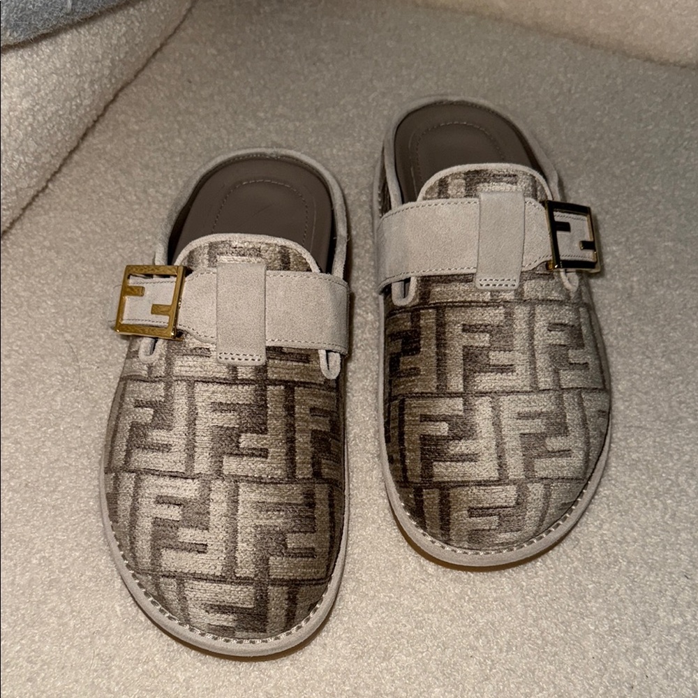 100% authentic FENDI mule